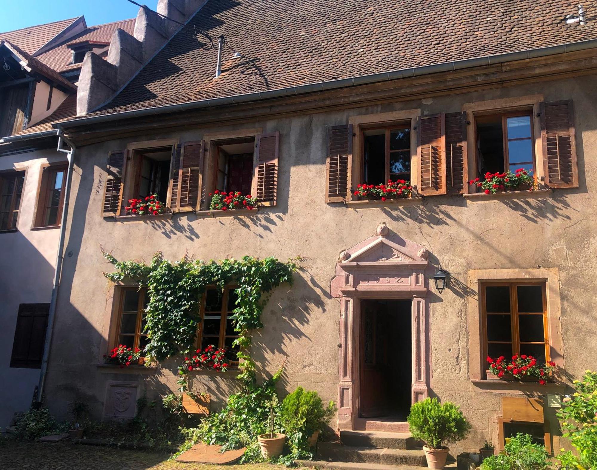 リクヴィール Cour De Dinzheim Bed & Breakfast エクステリア 写真